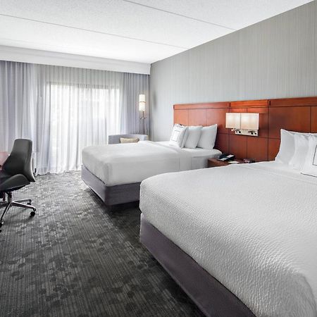 Courtyard By Marriott Pittsburgh Airport Ξενοδοχείο Coraopolis Εξωτερικό φωτογραφία