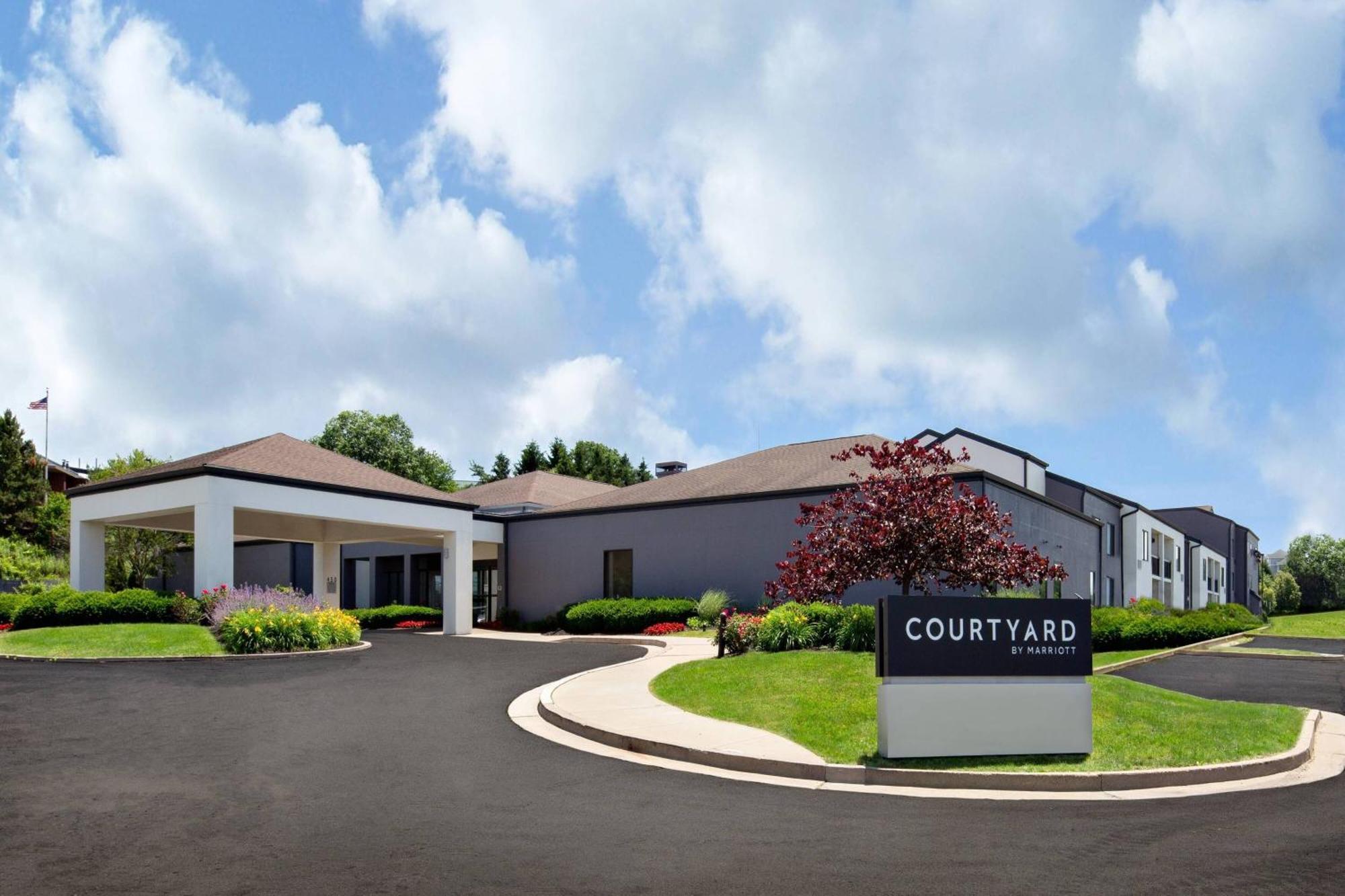 Courtyard By Marriott Pittsburgh Airport Ξενοδοχείο Coraopolis Εξωτερικό φωτογραφία