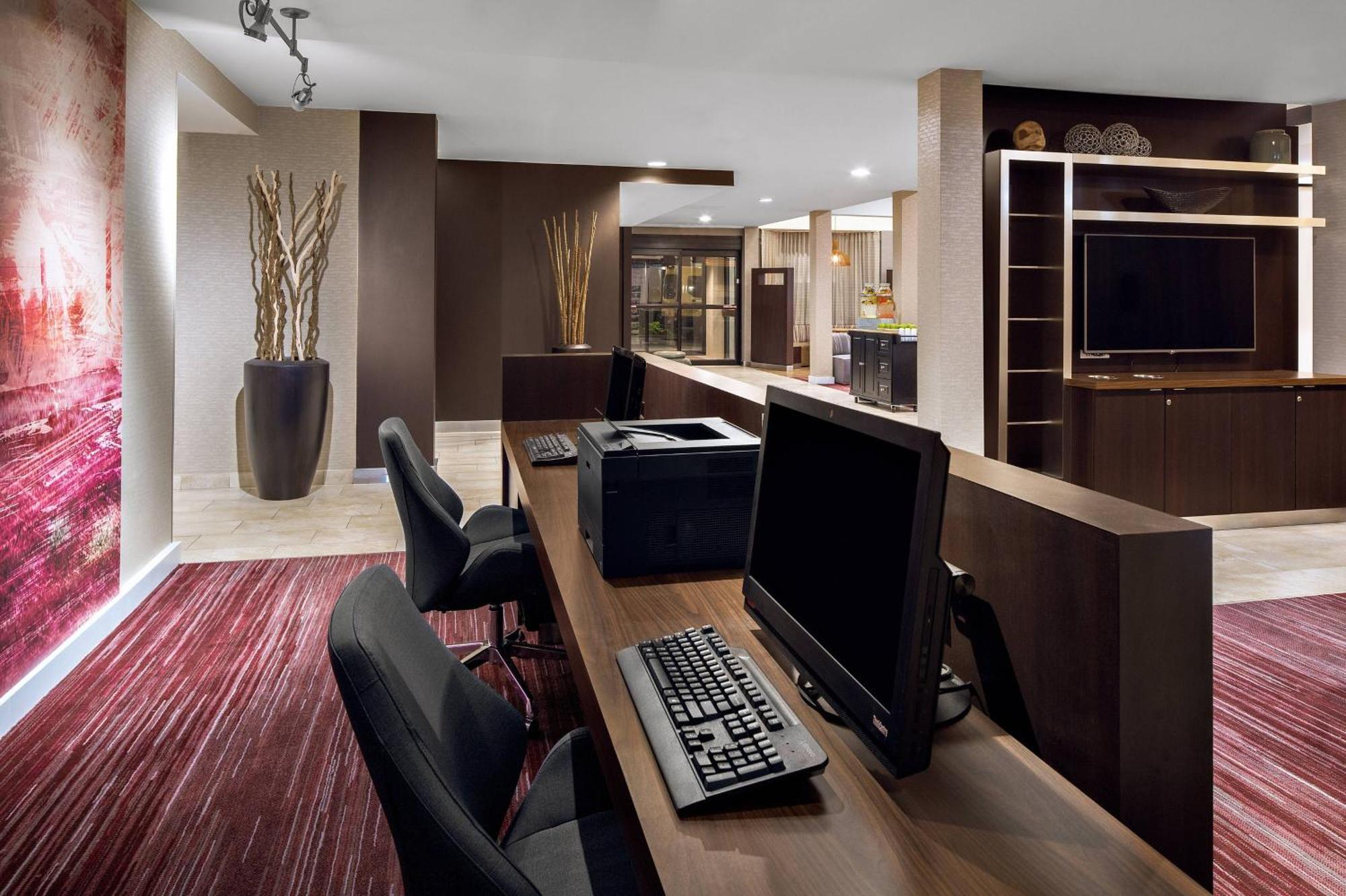 Courtyard By Marriott Pittsburgh Airport Ξενοδοχείο Coraopolis Εξωτερικό φωτογραφία