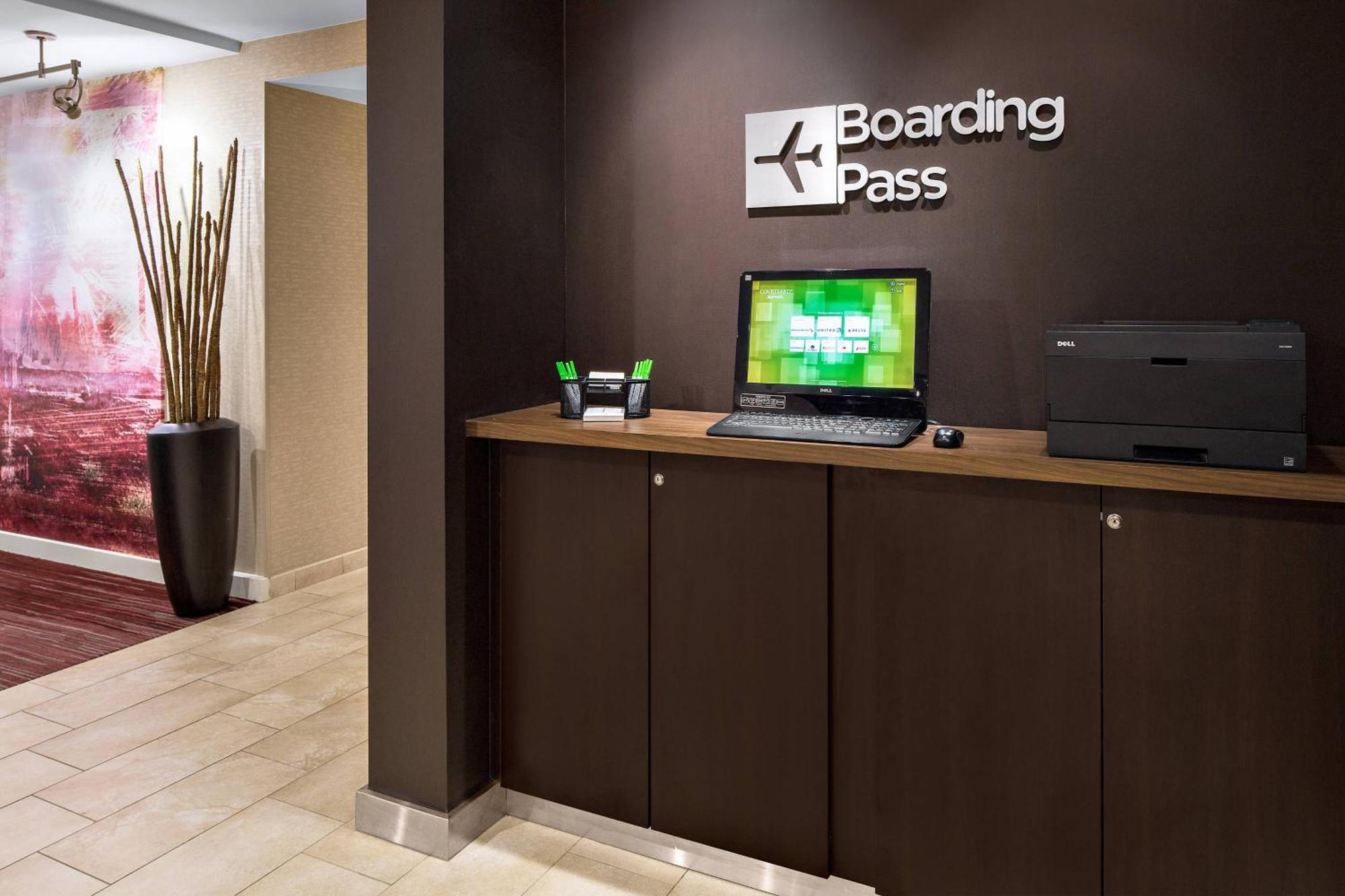 Courtyard By Marriott Pittsburgh Airport Ξενοδοχείο Coraopolis Εξωτερικό φωτογραφία
