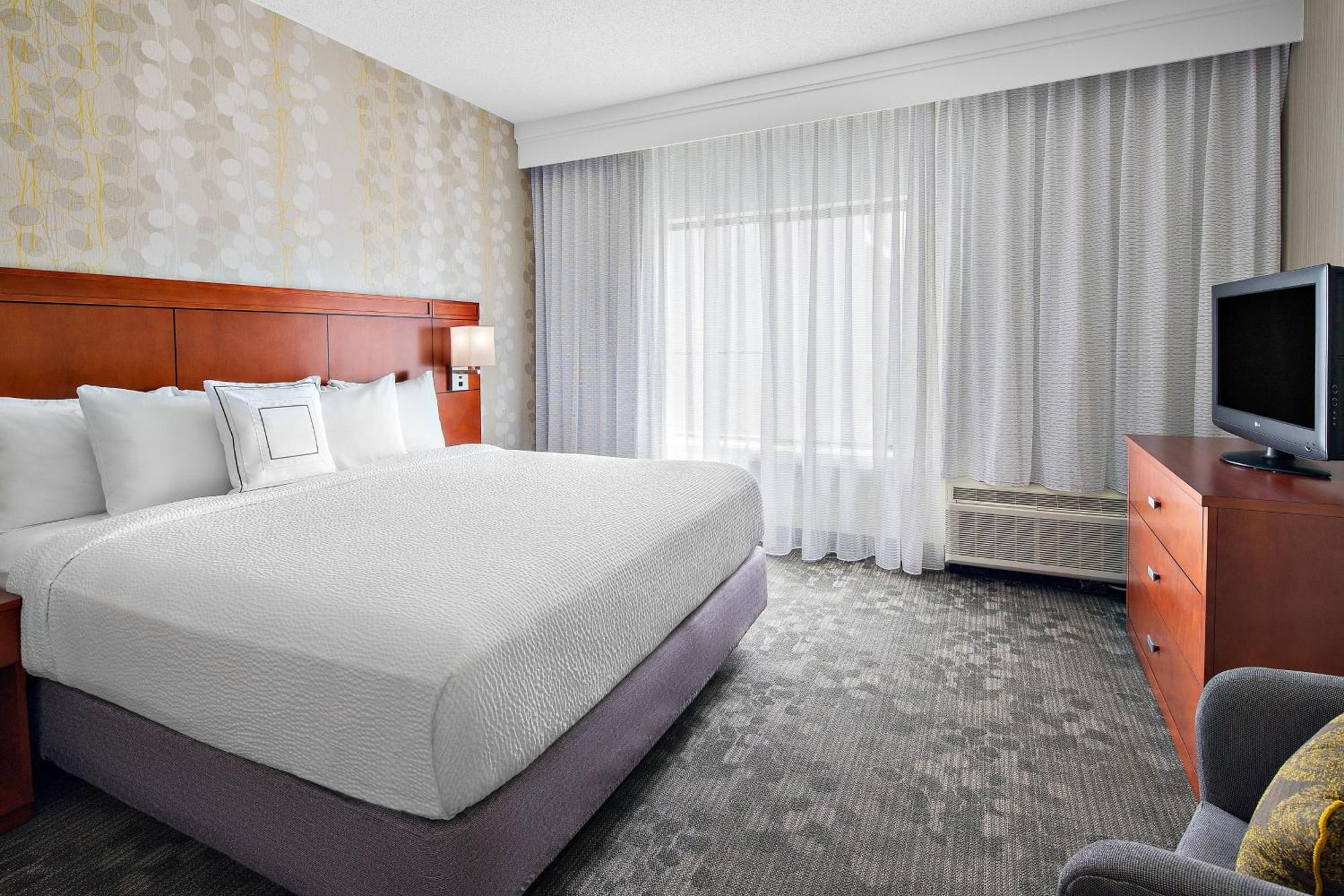 Courtyard By Marriott Pittsburgh Airport Ξενοδοχείο Coraopolis Εξωτερικό φωτογραφία