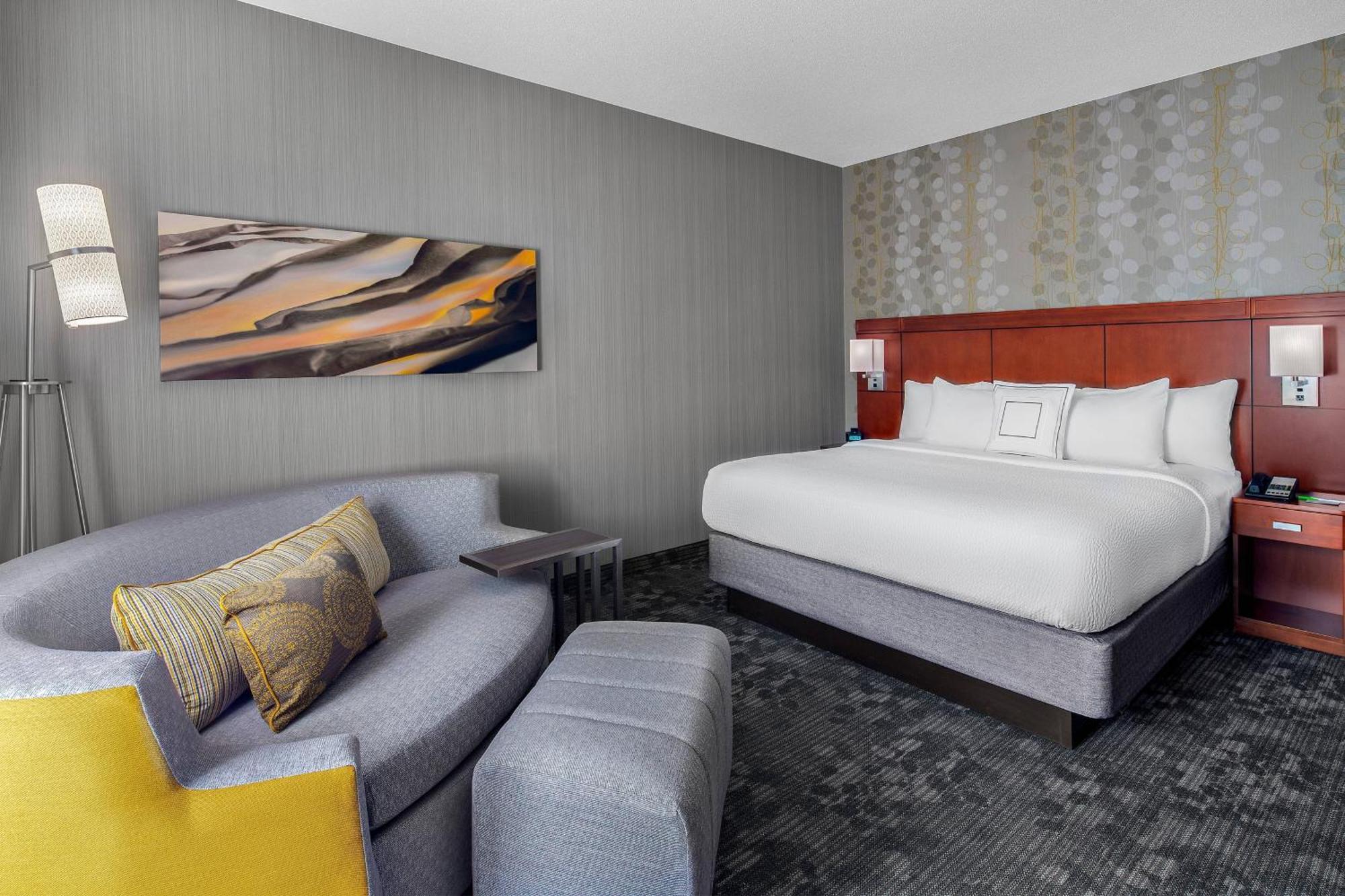 Courtyard By Marriott Pittsburgh Airport Ξενοδοχείο Coraopolis Εξωτερικό φωτογραφία