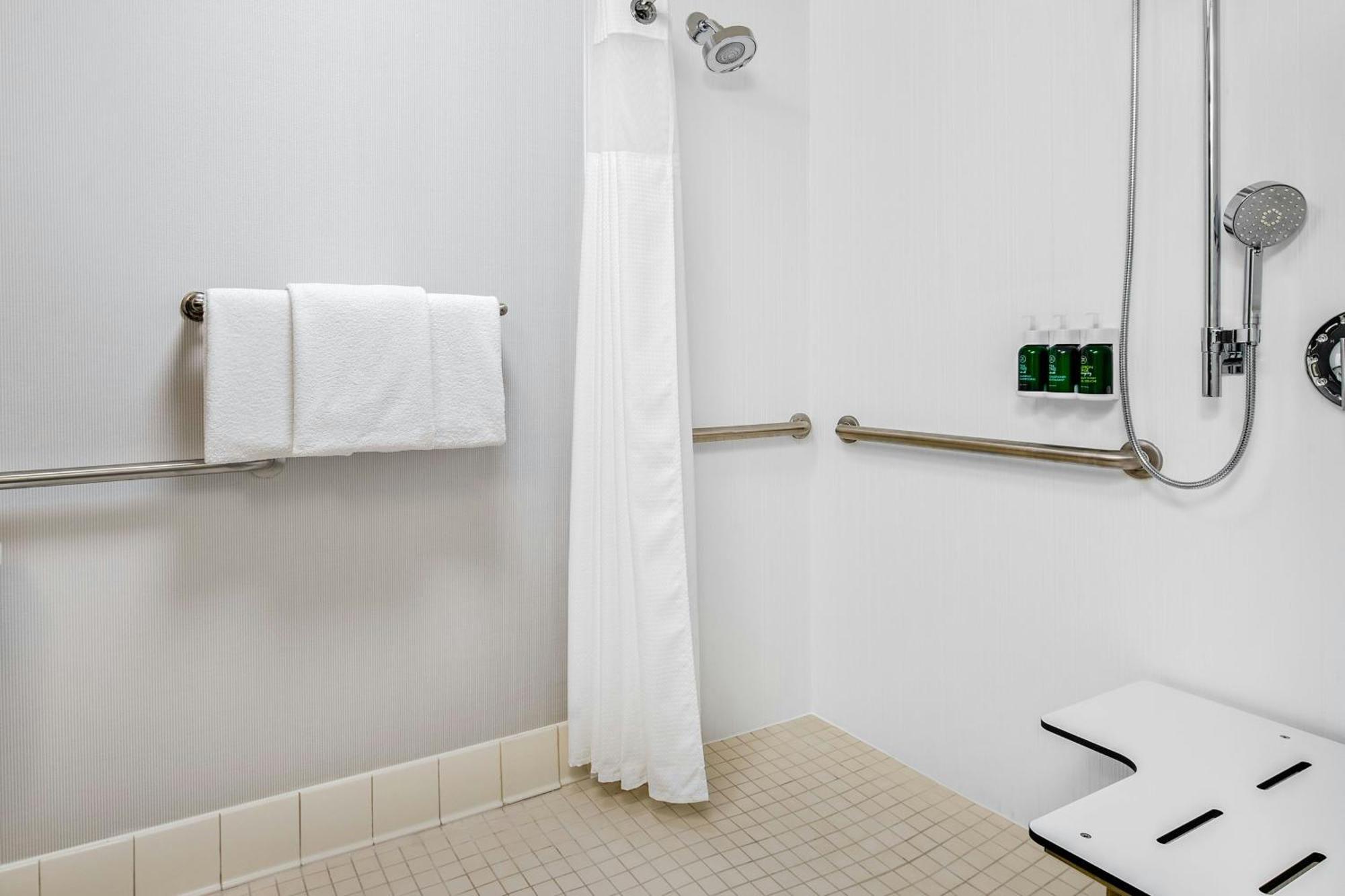 Courtyard By Marriott Pittsburgh Airport Ξενοδοχείο Coraopolis Εξωτερικό φωτογραφία