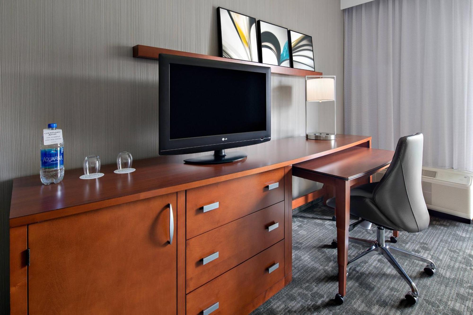 Courtyard By Marriott Pittsburgh Airport Ξενοδοχείο Coraopolis Εξωτερικό φωτογραφία