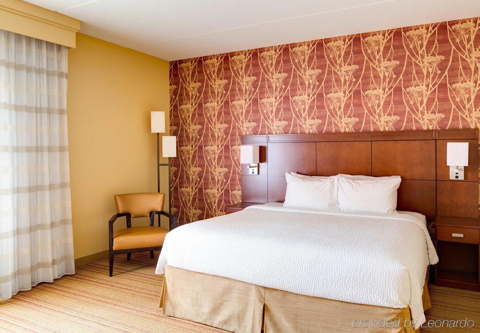 Courtyard By Marriott Pittsburgh Airport Ξενοδοχείο Coraopolis Εξωτερικό φωτογραφία