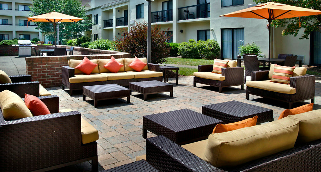 Courtyard By Marriott Pittsburgh Airport Ξενοδοχείο Coraopolis Εξωτερικό φωτογραφία