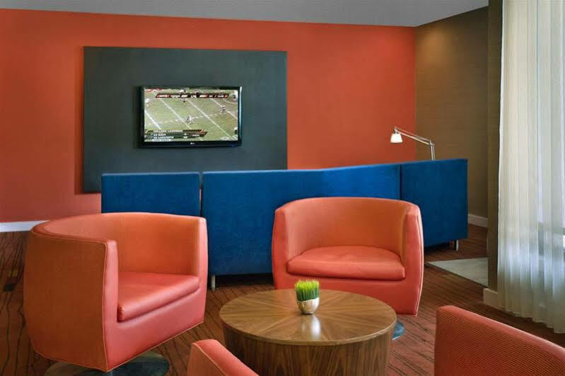 Courtyard By Marriott Pittsburgh Airport Ξενοδοχείο Coraopolis Εξωτερικό φωτογραφία